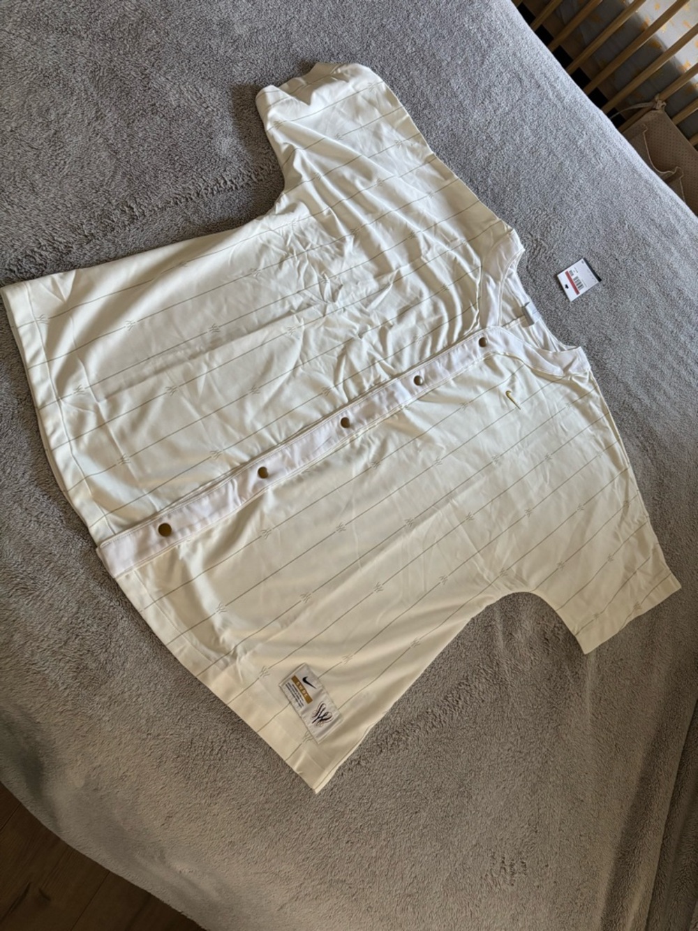 Nike woman jersey NWT